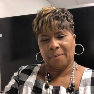 Meet your Posher, Tonya